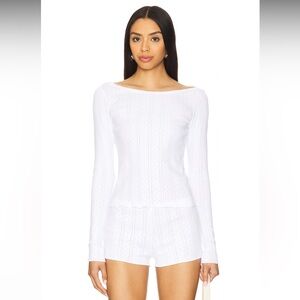 COU COU INTIMATES
The Bateau Top